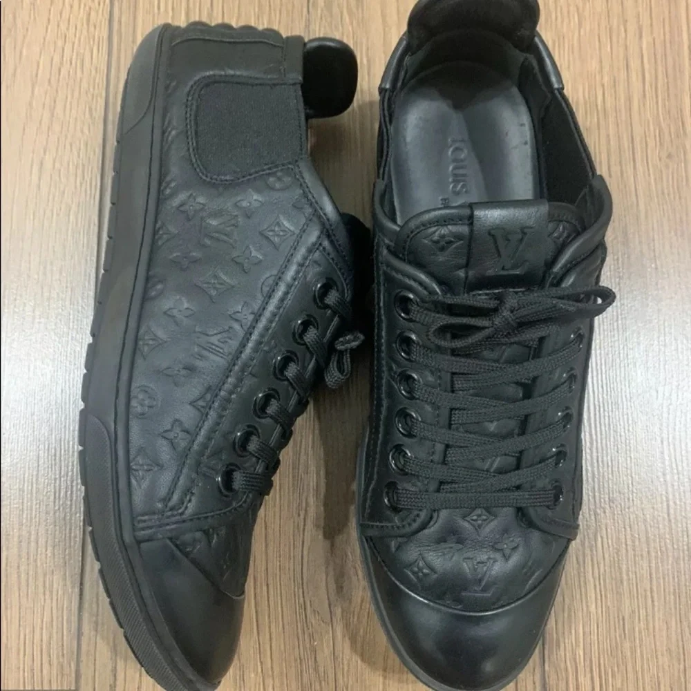 Louis Vuitton
Black Womens Leather Punchy‎ Monogram Sneakers - Picture 7 of 11